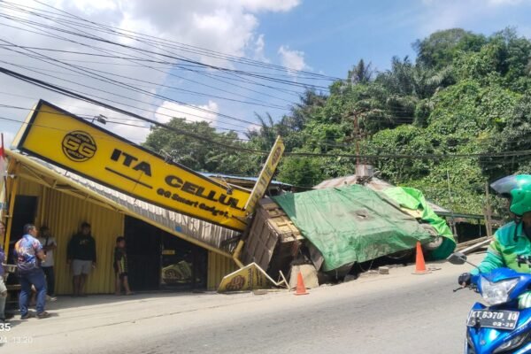 kecelakaan Gunung Mangga Samarinda