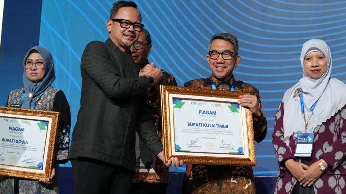 Kutim Penuhi 80%Kebutuhan Air Bersih,Bupati dapat Penghargaan